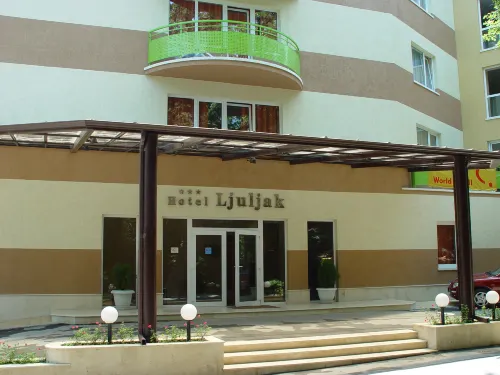 Ljuljak Hotel - 3 stelle