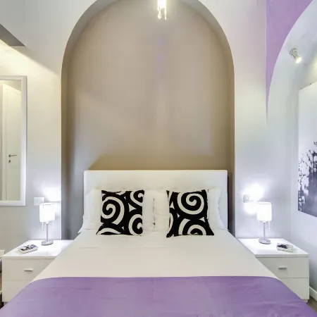 B&B Colosseo Panoramic Rooms Отели рядом с достопримечательностью «Священная дорога»