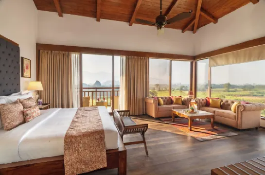 The White Resort and Spa Pawna