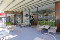 Cabana精品酒店與咖啡館