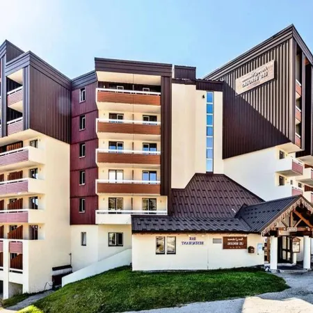 Studio in Alpe d'Huez with Pool & Sauna