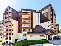 Studio in Alpe d'Huez with Pool & Sauna