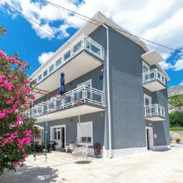 Apartments Diora