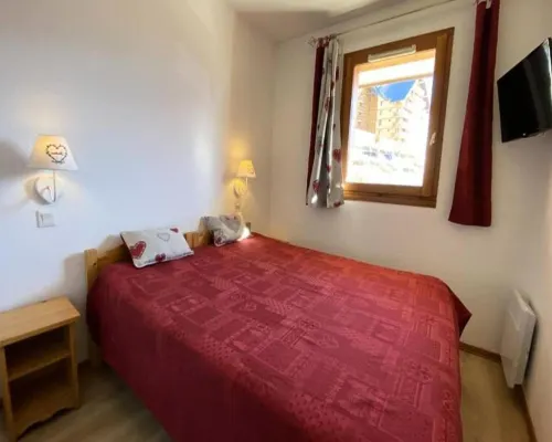 Apartment in France with Ski-In/Ski-Out Access Hotels in Vénosc