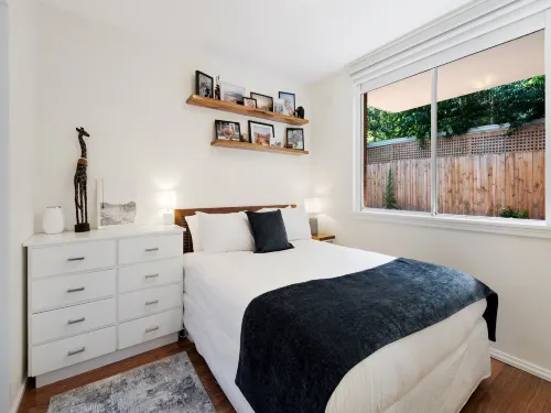 Snug St Kilda Apartment with Private Courtyard