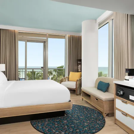 The Hiatus Clearwater Beach, Curio Collection by Hilton