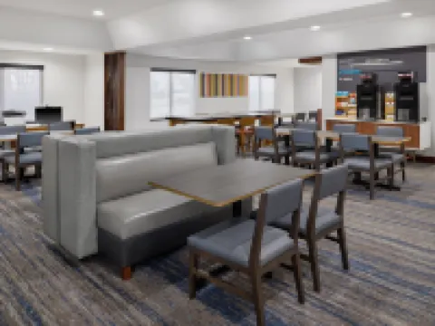 Holiday Inn Express KANSAS CITY - AT THE LEGENDS by IHG Hotels in Kansas City