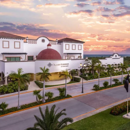 Holiday Inn Club Vacations Grand Residences All Inclusive by IHG