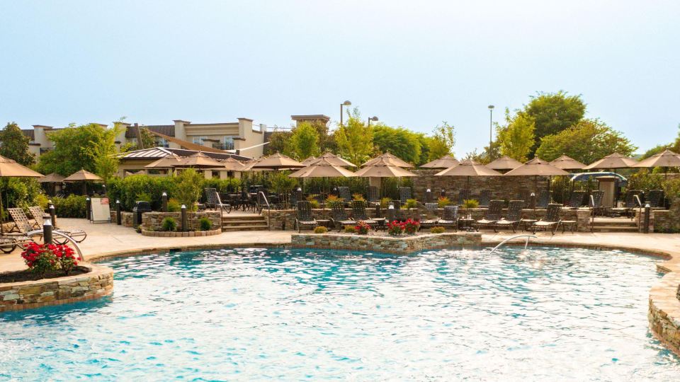 Eden Resort and Suites, BW Premier Collection