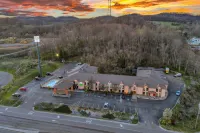 Bristol Arcadia Inn - parking
