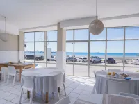 Rayentray Hostal Hoteles en Biedma