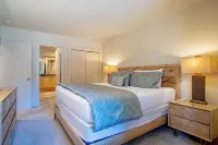 2BD Fairway Nine Golf Condo + Free Resort Amenities