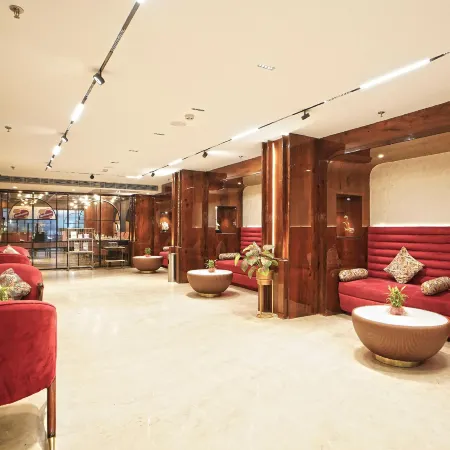 Hotel Ekta International !! 300 MTS from Baba Baidyanath Dham Temple !!