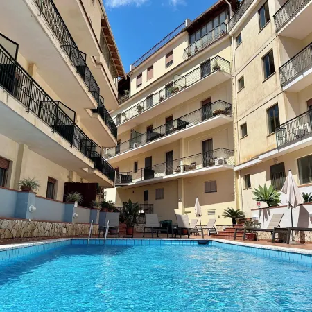 Hotel Soleado
