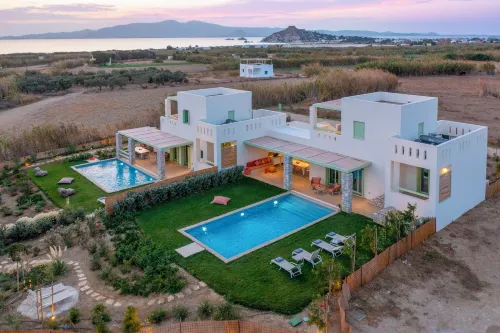 Plioni Villas & Suites - فلل