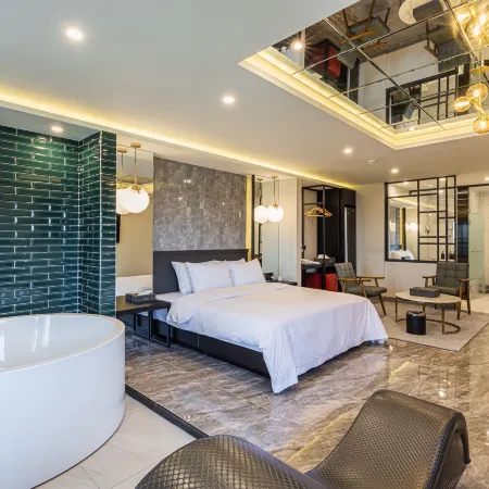 Seosan Hotel 645