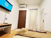 The Segaran House (Syariah) Hotels near Komodo Indonesian Fauna Museum and Reptile Park