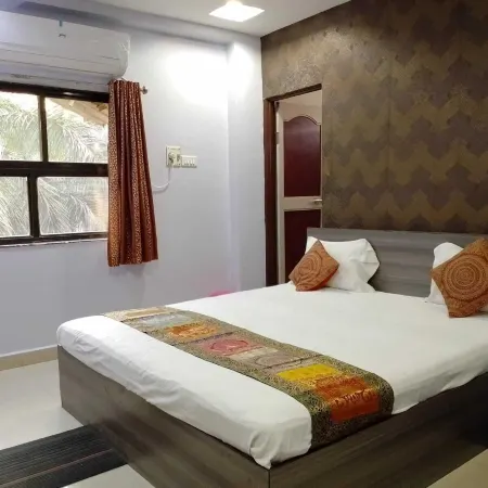 Hotel Vaidya Regency