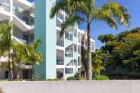 Blue Serenity Oceanfront Penthouse Tower Isle