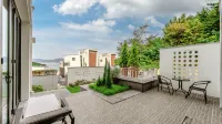 Yeosu Tira061 Boutique Spa & Pool