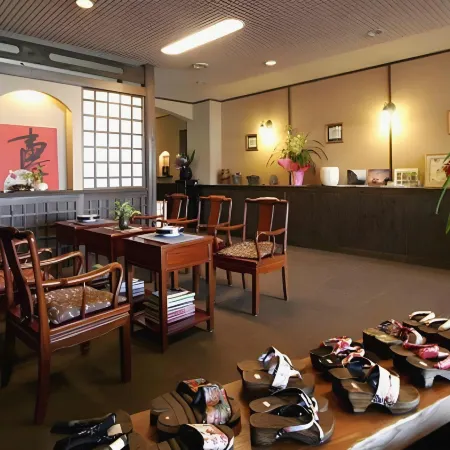 Tsutaya Ryokan