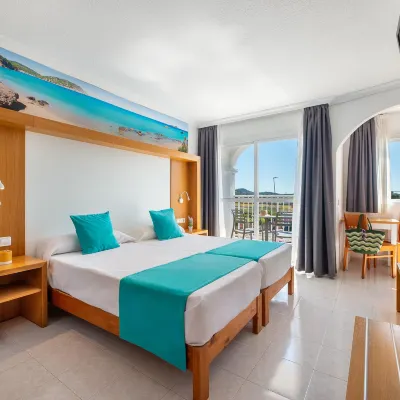 Hotel Apartamentos Vibra San Marino Hotels near Sa Talaiassa