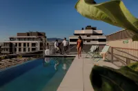 Kora Kiliki - piscina