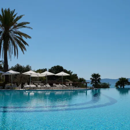 Hydra Beach Resort