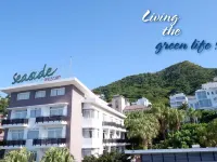 Seaside Resort Hotels near Ho May Amusement Park