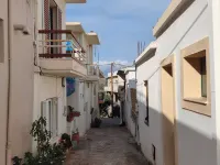 Private Studio Retreat in Zakros, Crete With Scenic Views Ξενοδοχεία στην πόλη Σητεία