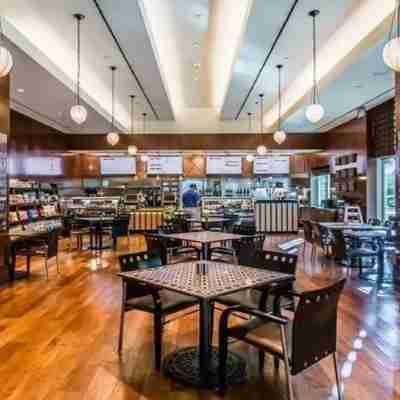 Free Valet Parking MGM Studio 1911 Dining/Meeting Rooms