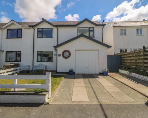 Wingelock Hotels in Rhosneigr
