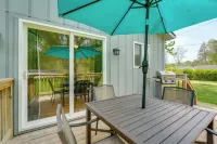2 Mi to Lake Huron: Classic Home w/ Private Deck - Homestays