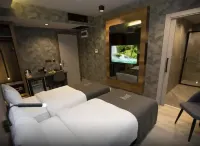 Emens Hotel - 3-Star