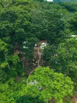 Matahom Forest House by Araw Residences