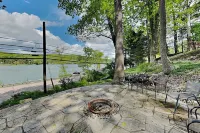 Lakeside Ease - Homestays