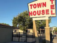 Townhouse Motel Hotels in Tracy