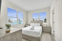 SoBe Suites 727 - Condos