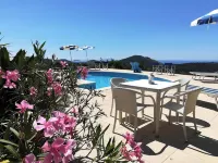 Holiday Resorts for 10 Persons, with Swimming Pool, Wifi and Air Conditioner - piscina