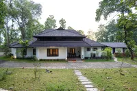 ELIVAAS Tales By Tamarind 3BHK - مسبح خاص