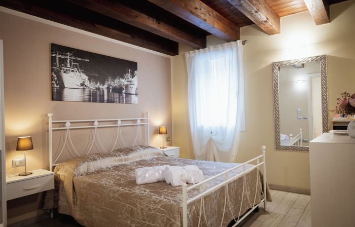 Piccola Venezia Room