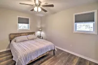 Greers Ferry Home w/ Yard, < 1 Mi to Marina! - Homestays
