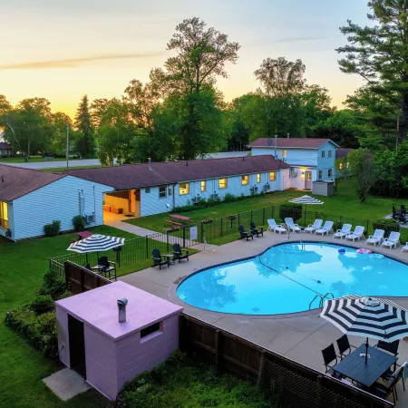 Sun & Sand Resort