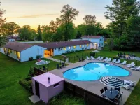 Sun & Sand Resort - 2-Star