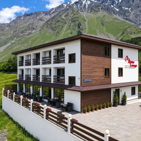 Alpine Lounge Boutique Hotel
