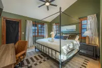 Min to Hatley Mountain Views-hot Tub-game Room - Wifi