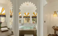Mewar Manor by My Downtown Hotels - Jhadol Haveli - 2 Sao
