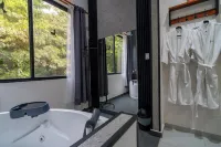 Biofilia Monteverde - Hot Tub
