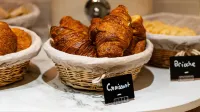 Hotel & Spa des Beaux-Arts Bourges, a member of Radisson Individuals - servizio colazione