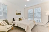 Modern 4BR Home, Rooftop Patio, Mountain Views - Vuoristonäköala